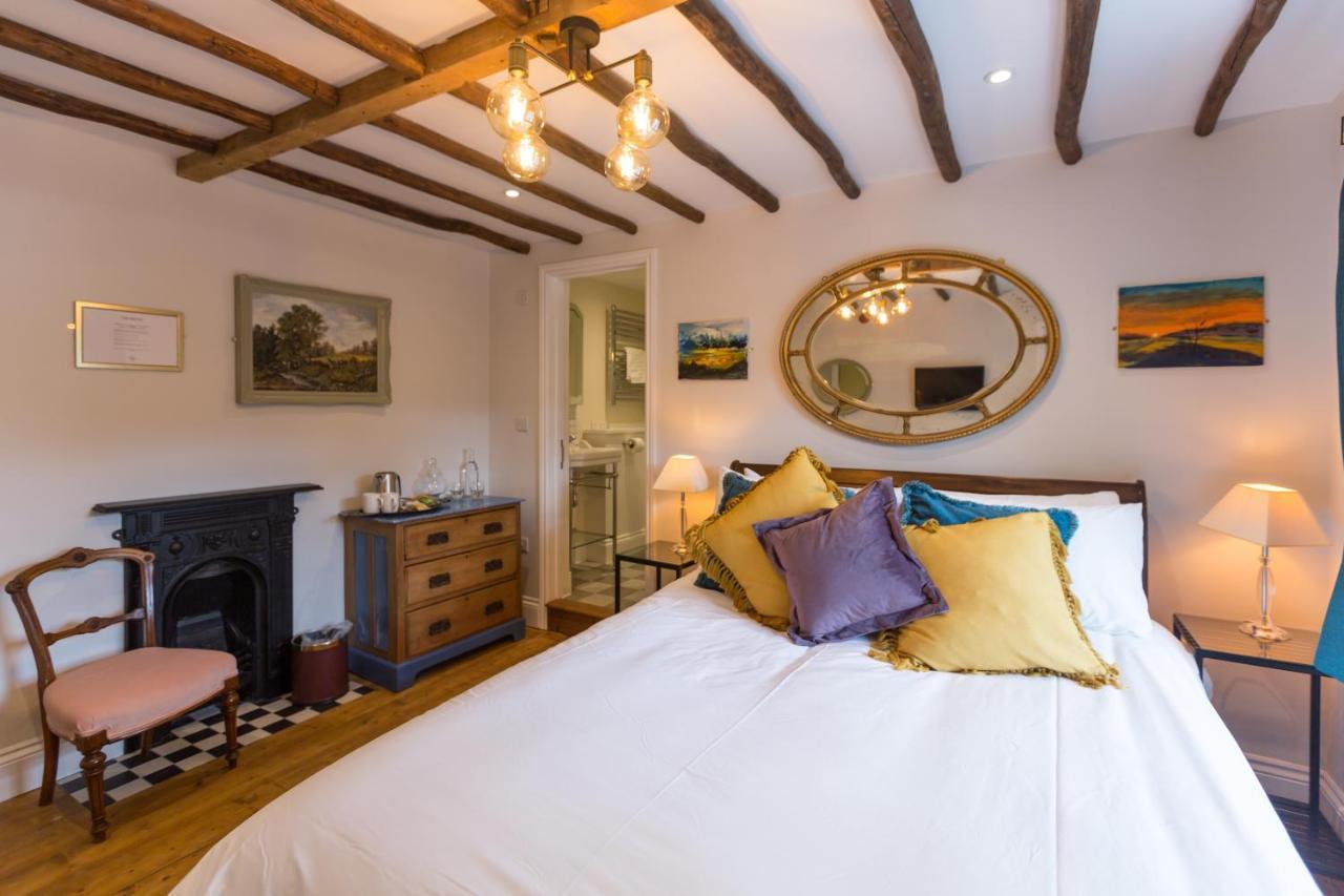 The Dog & Gun Inn Netheravon Luaran gambar
