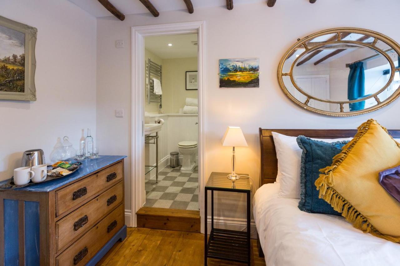 The Dog & Gun Inn Netheravon Luaran gambar